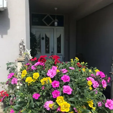 St Michael Гостевой дом 3*